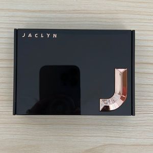Jaclyn cosmetics blush and bronzer pallet